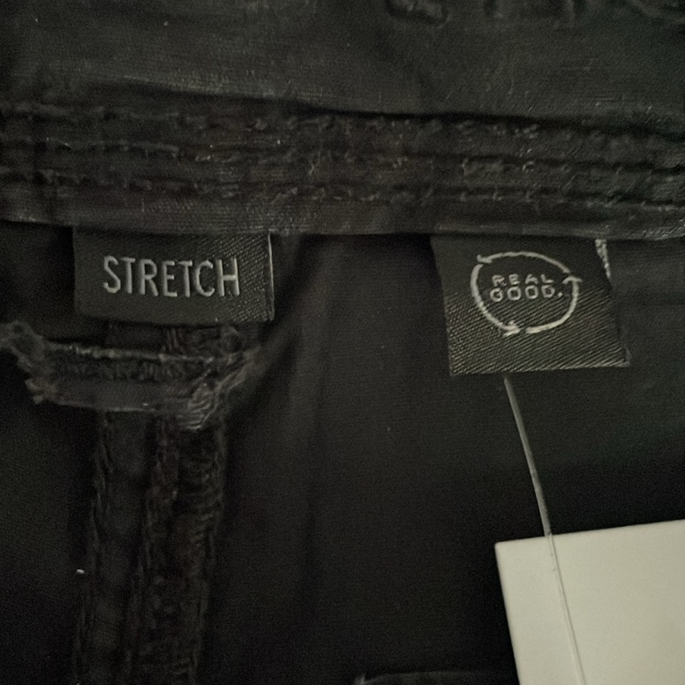 American Eagle Women’s Cargo Pants - Picture 11 of 16
